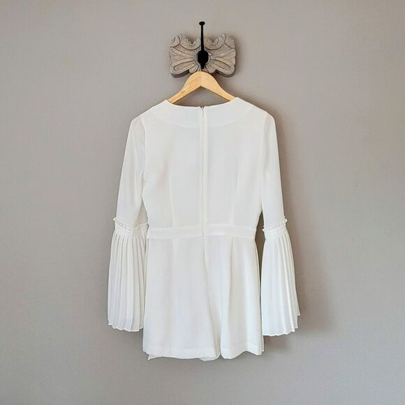 🆕️ INTERMIX Kingston Pleated Long Sleeve Jumpsuit in Ivory White - Picture 14 of 16